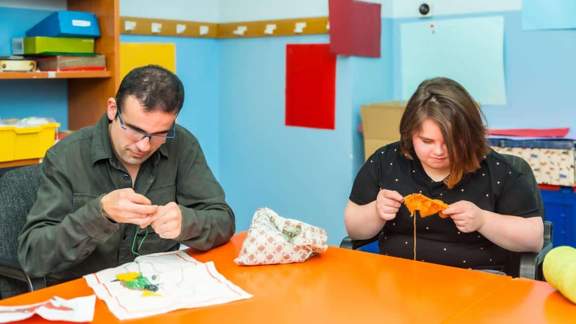La Comunidad de Madrid destina 13 millones para apoyar a 900 personas con discapacidad intelectual