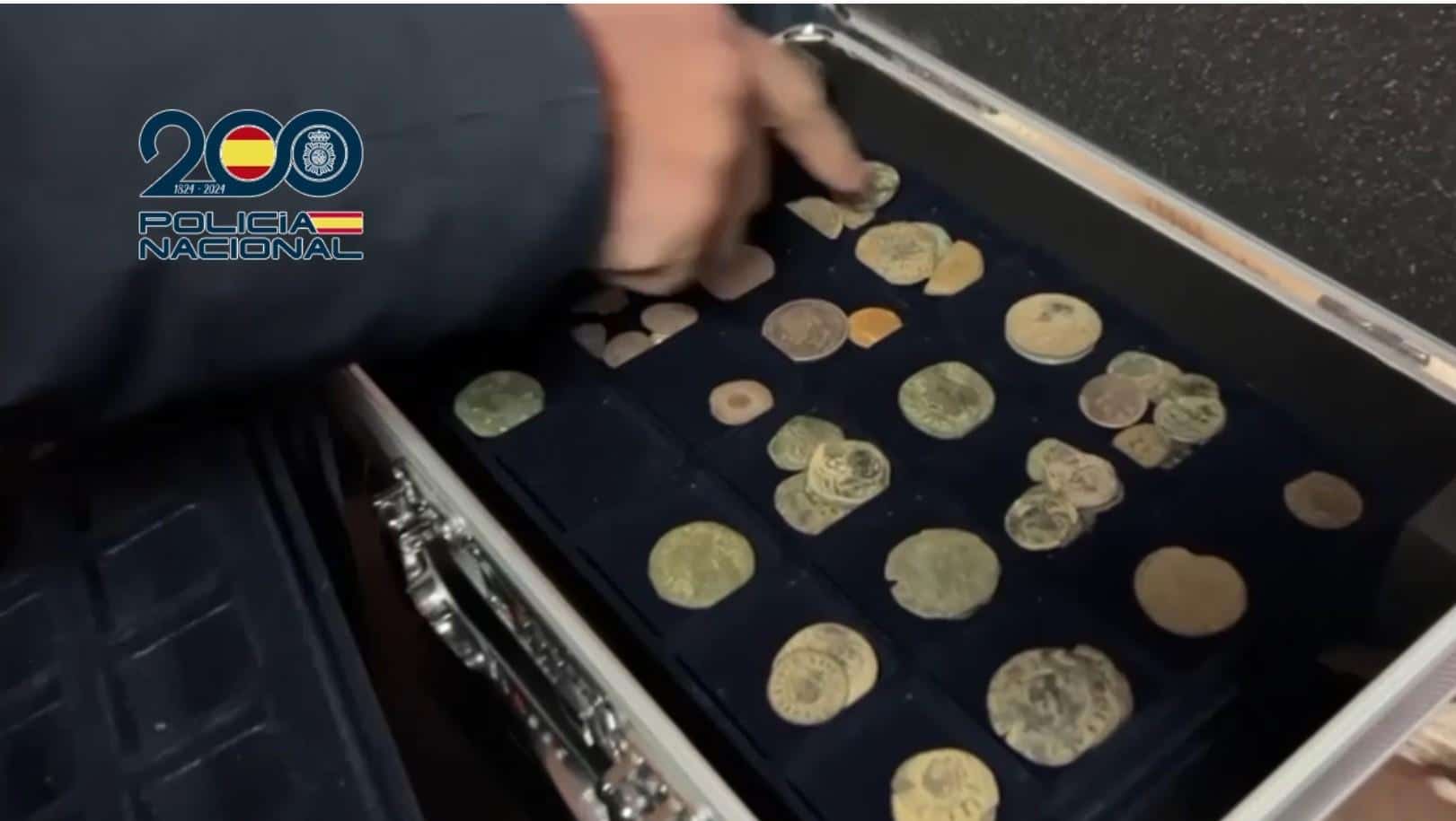 La Policía Nacional recupera en León una corona visigoda de oro del siglo VI y detiene a siete personas