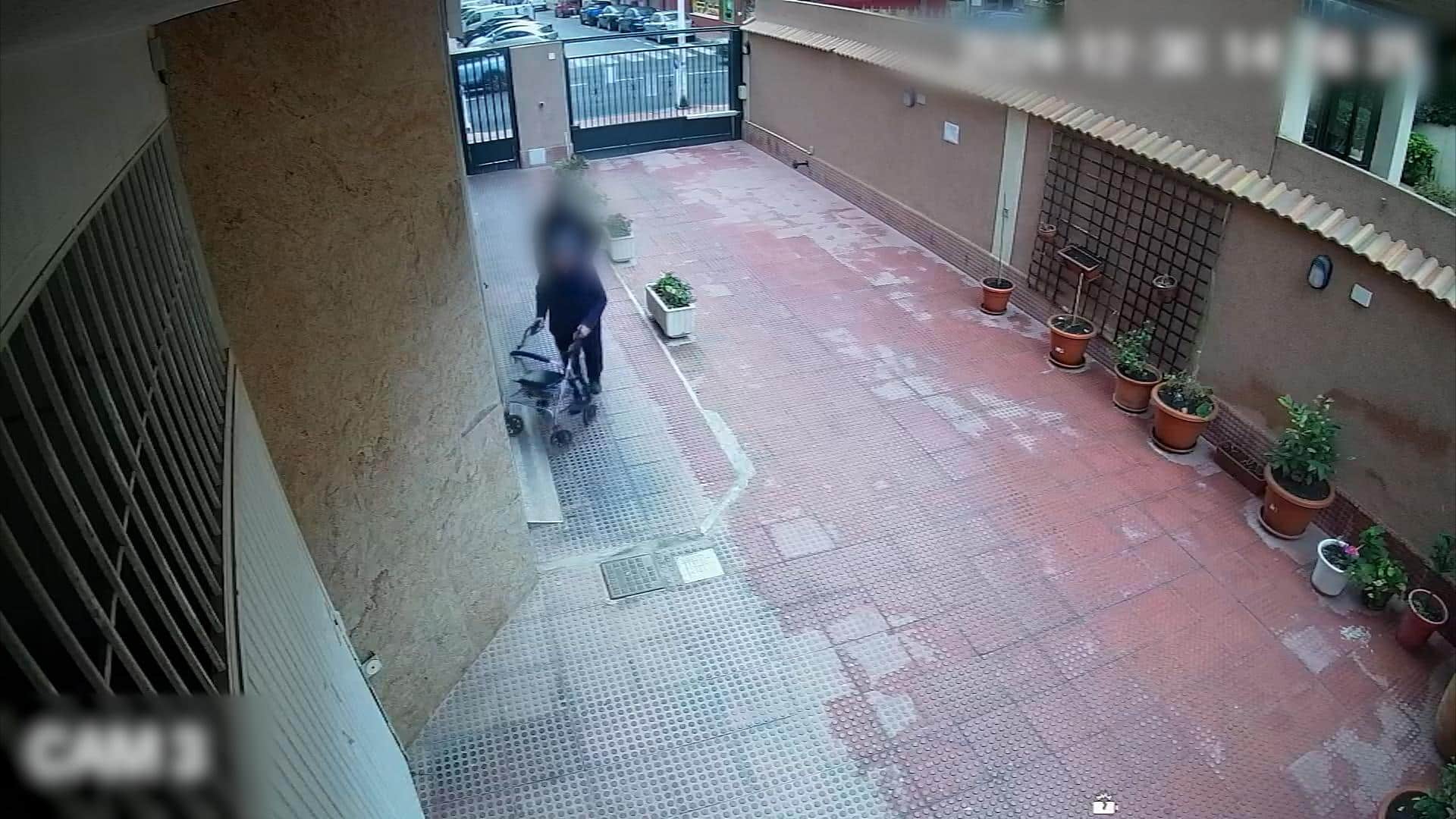 Ministerio del Interior desmantela banda de estafadores que engañaba a 85 ancianos en todo el país haciéndose pasar por revisores de la luz