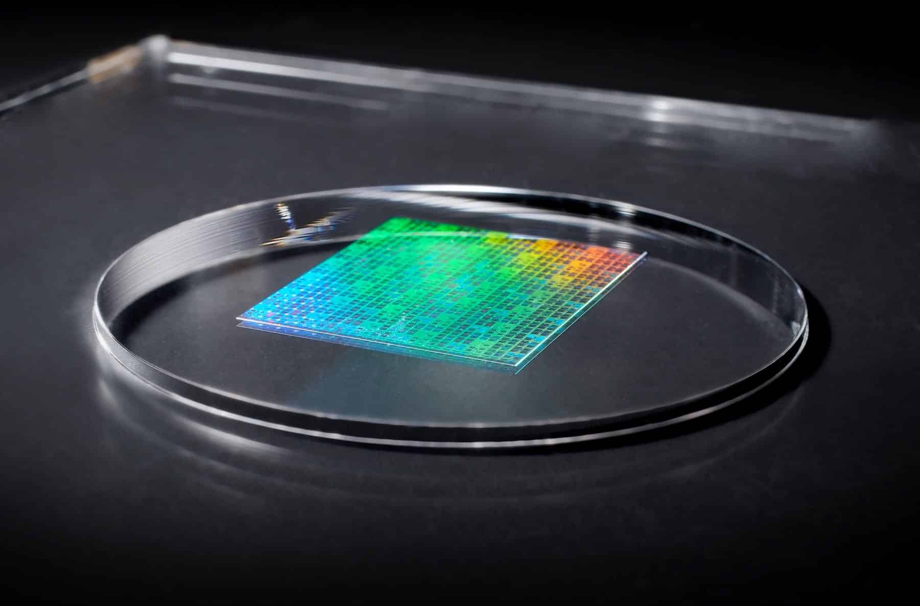 Revolución en Litografía: DNP y Canon Presentan Innovadora Plantilla de 1,4 nm para Reducir Costes Energéticos
