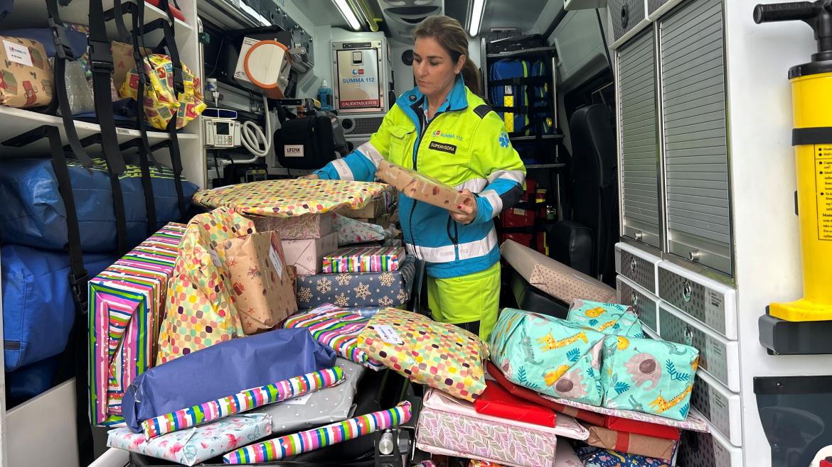 Solidaridad del SUMMA 112: Donación de Juguetes y Libros para Niños Tutelados en Madrid
