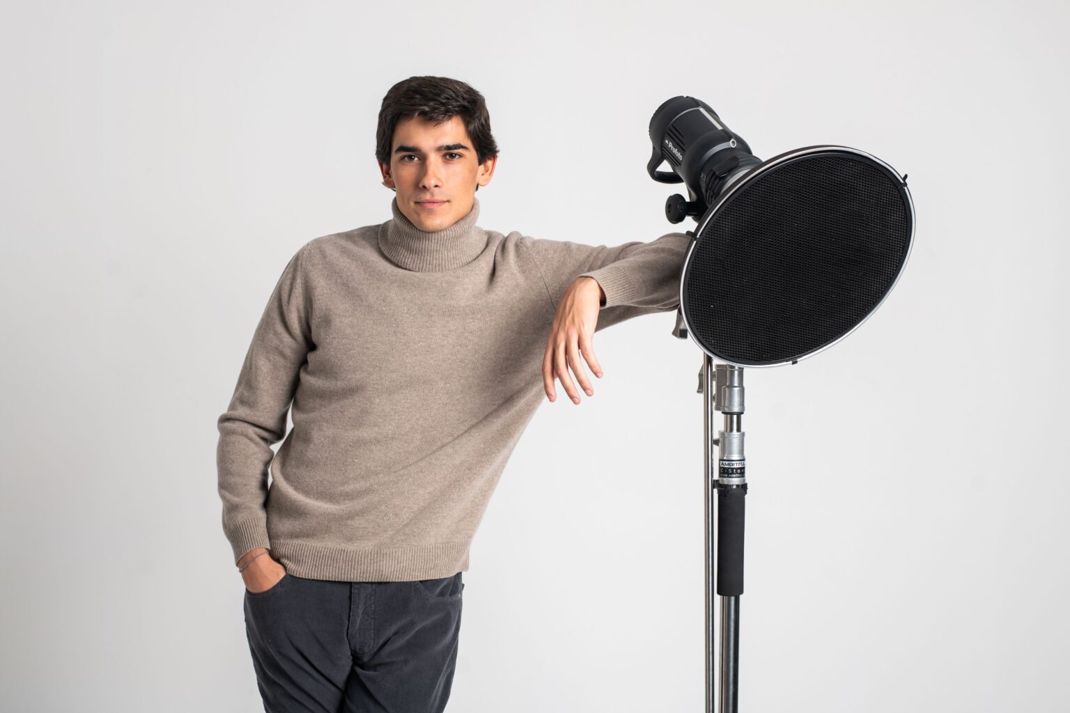 Tway Madrid Lanza Su Deslumbrante Colección Otoño-Invierno: Elegancia y Estilo Innovador
