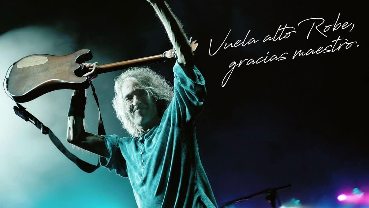 Muere Robe Iniesta, alma de Extremoduro y poeta incómodo del rock español