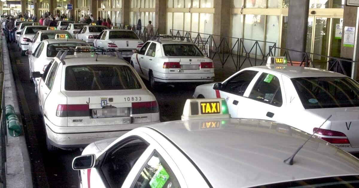 Madrid subirá las tarifas del taxi un 2,38 % en 2026: así afectará al bolsillo de los usuarios
