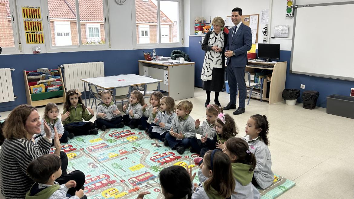 Atención Personalizada para Estudiantes con Discapacidad Auditiva en la Comunidad de Madrid