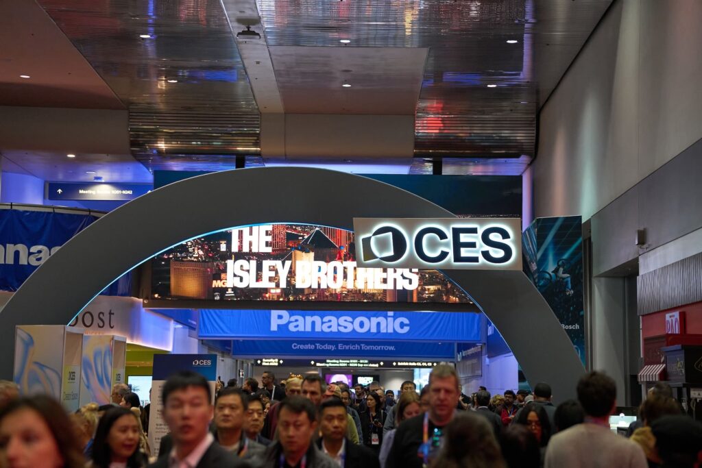 Caminando hacia el Futuro: CES 2026 Impulsa la Inteligencia Artificial como Pilar de la Vida Diaria
