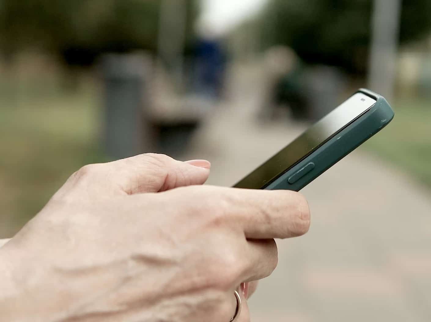 Cómo Seleccionar el Smartphone Perfecto: Guía Completa para el Usuario Moderno