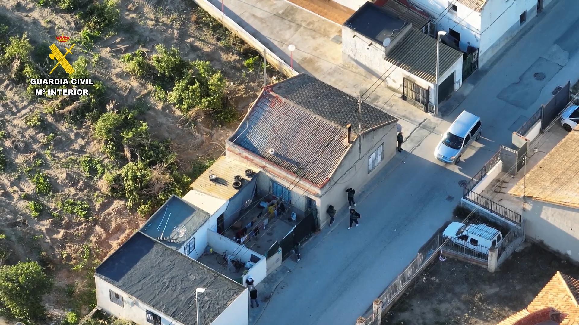 Desarticulado grupo criminal especializado en robos en gasolineras, comercios y viviendas