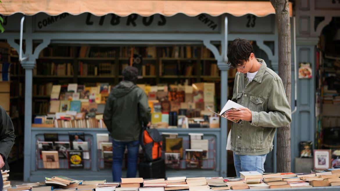 Feria de Libros de la Cuesta de Moyano Reconocida como Bien de Interés Cultural por la Comunidad de Madrid
