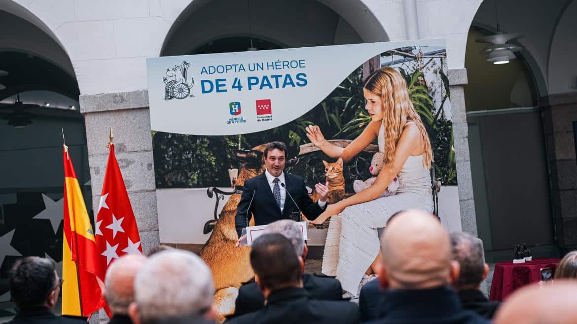 La Comunidad de Madrid Promueve la Adopción de Perros Jubilados de Seguridad y Emergencias