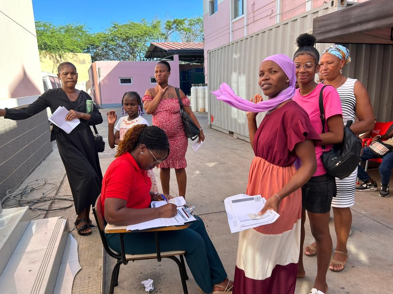 La Fundación Cione Ruta de la Luz Transforma la Visión de Mil Personas en Cabo Verde