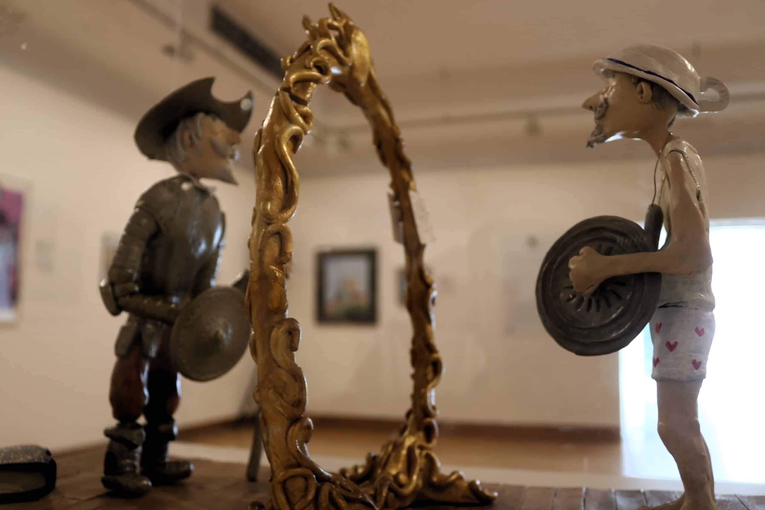 La impresionante exposición de talentos locales ‘Alcalá Expone’ abierta hasta el 18 de enero en el Antiguo Hospital Santa María la Rica
