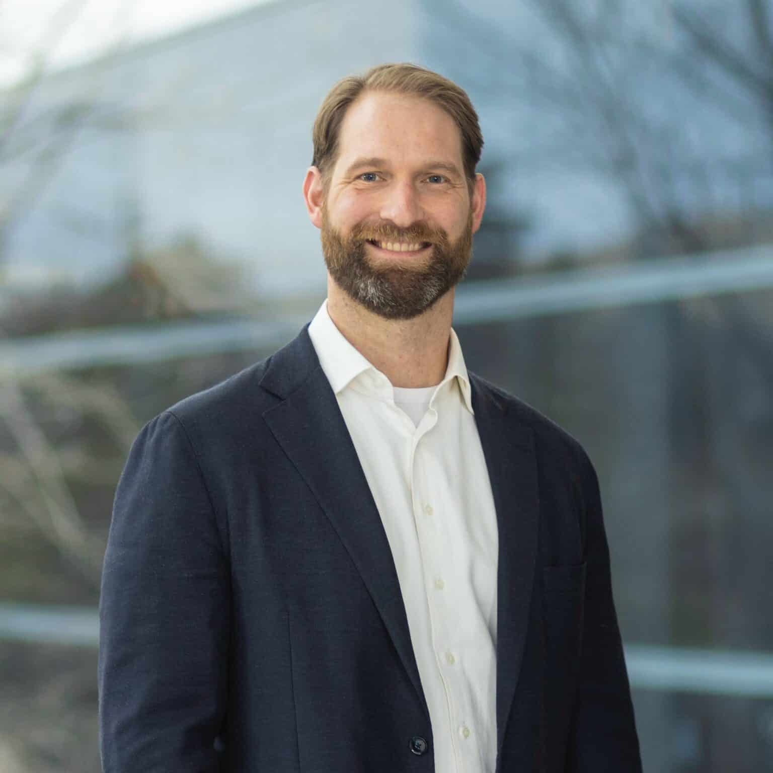 Merritt Gaunt Asume el Timón como Nuevo CEO de Guardian Glass: Una Nueva Era de Innovación y Liderazgo
