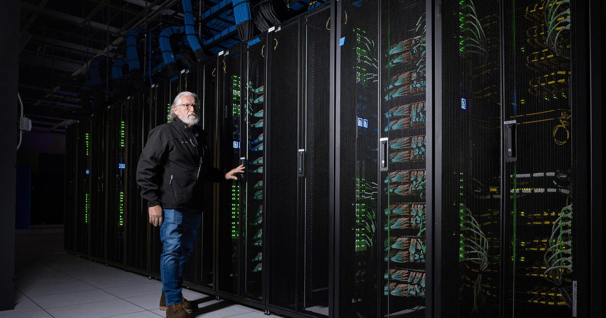 NVIDIA Invierte 2.000 Millones en CoreWeave para Impulsar el Desarrollo de ‘Fábricas de IA’ de 5 GW
