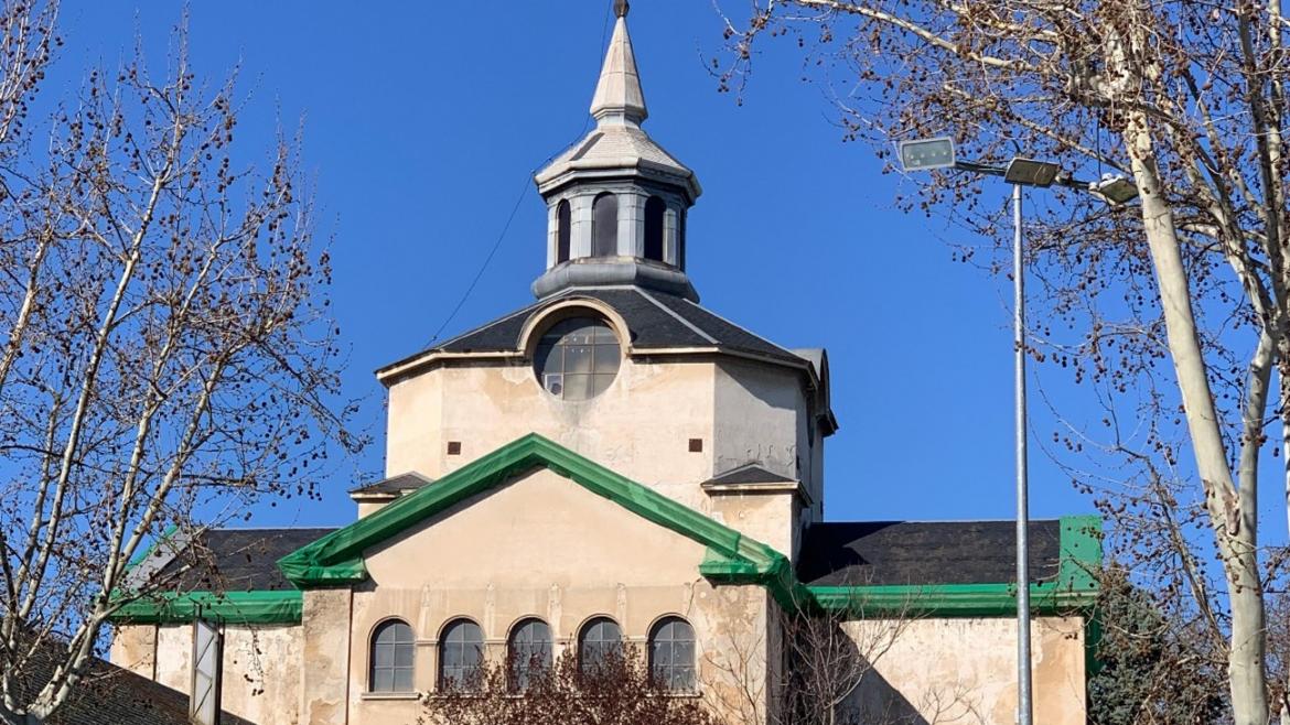 Restauración de la Capilla Histórica del Colegio Los Lujanes en Carabanchel Iniciada por la Comunidad de Madrid