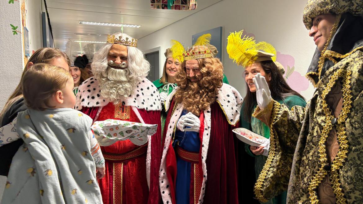 Reyes Magos Despiden la Navidad en el Hospital Puerta de Hierro Majadahonda