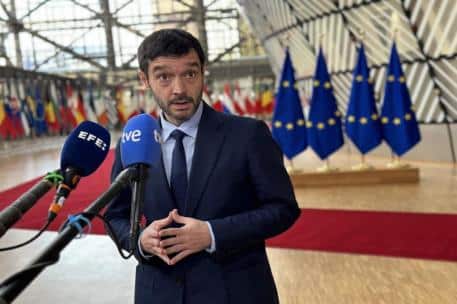 Bustinduy Propondrá Nuevo Impuesto a Ultrarricos ante el Consejo de la UE para Reforzar el Pilar Social Europeo