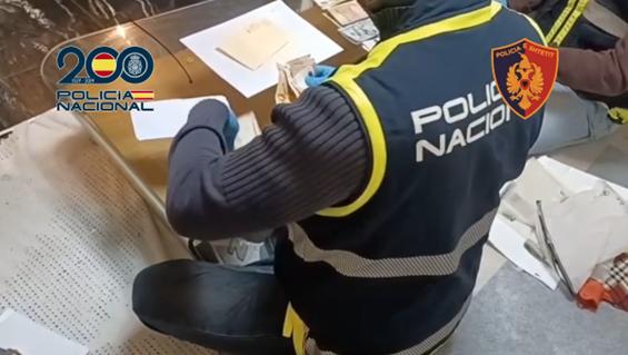 Desarticulan una banda criminal itinerante dedicada a robos con violencia y armas de fuego en colaboración con la Policía de Albania