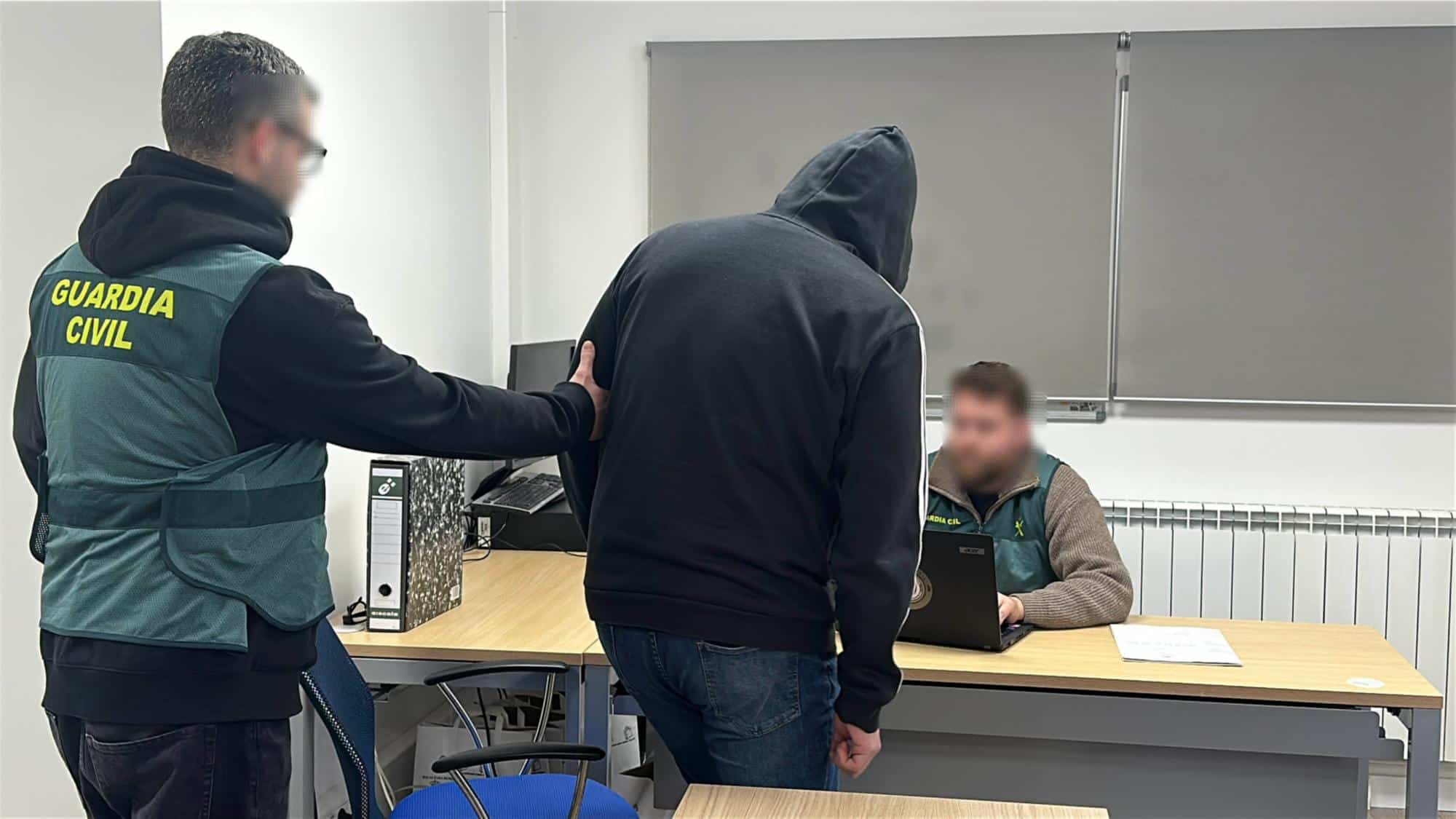 Doce personas investigadas por actuar como «mulas bancarias» para organización criminal internacional