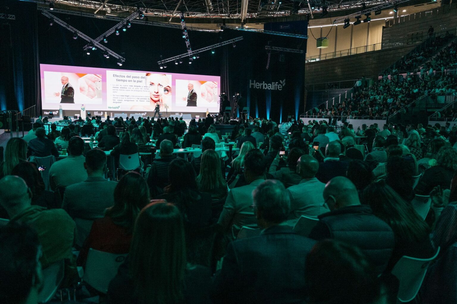 Herbalife Deslumbra en Madrid con su Encuentro Anual de Éxito