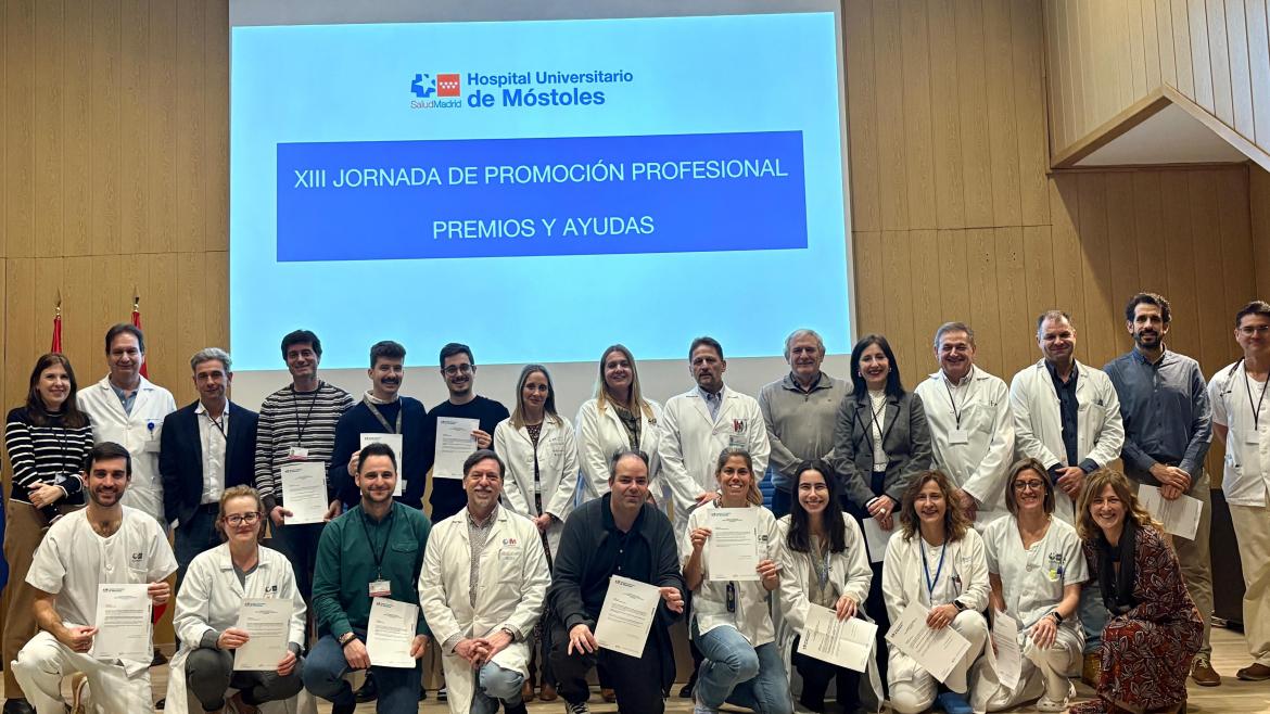 Hospital Público de Móstoles Reconoce la Innovación de 20 Profesionales en Gestión, Investigación y Formación