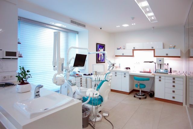 Innovación Dental en Sevilla: Clínica Dental Asian Lidera la Odontología Avanzada