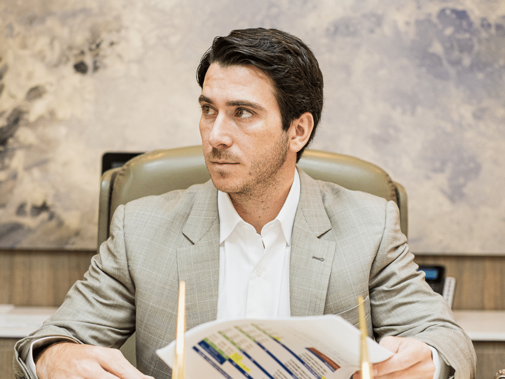 Innovación en Inversiones: Reinaldo Ramos D’Agostino Impulsa Nuevas Estrategias en Grupo Capital