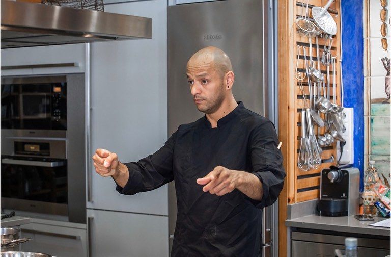 Jaime Monzón: El Chef a Domicilio que Enciende Pasiones en San Valentín