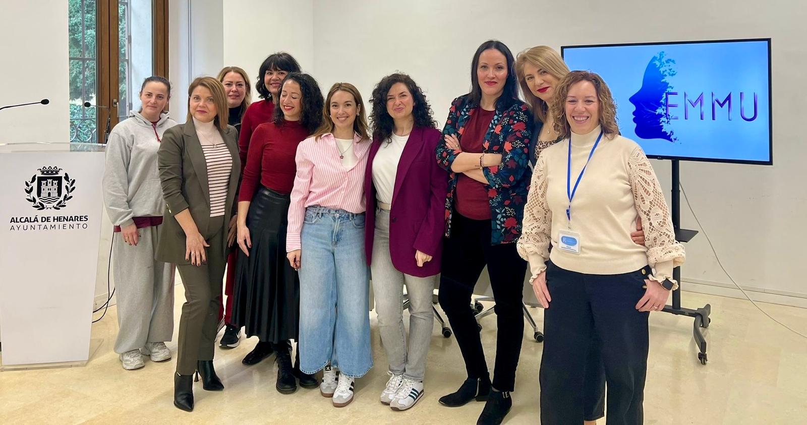 La concejala Orlena de Miguel reafirma su apoyo al emprendimiento en la apertura del curso de la asociación Empresarias y Mujeres