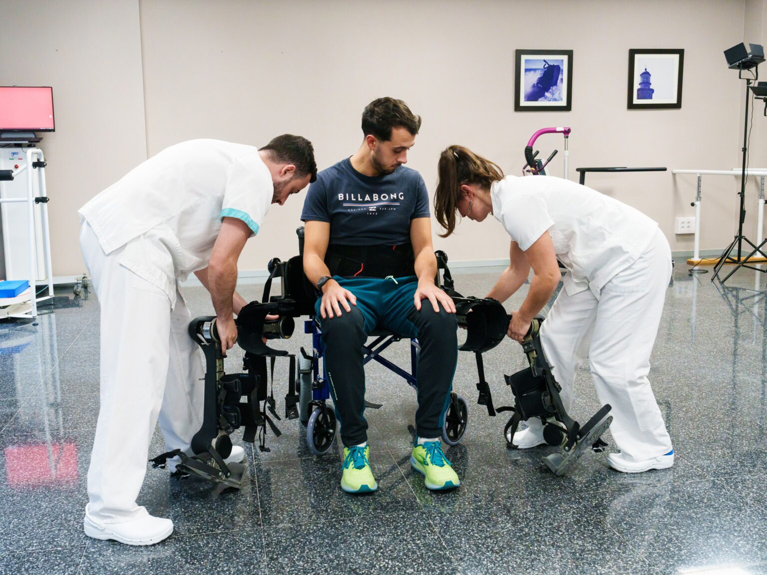 Neurorrehabilitación Robótica: Avances Innovadores para Optimizar la Movilidad y Reducir Caídas en Pacientes
