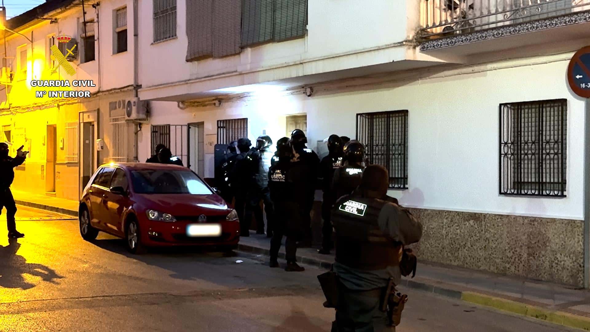 Tres personas detenidas tras disparar desde un coche en Iznalloz, Granada