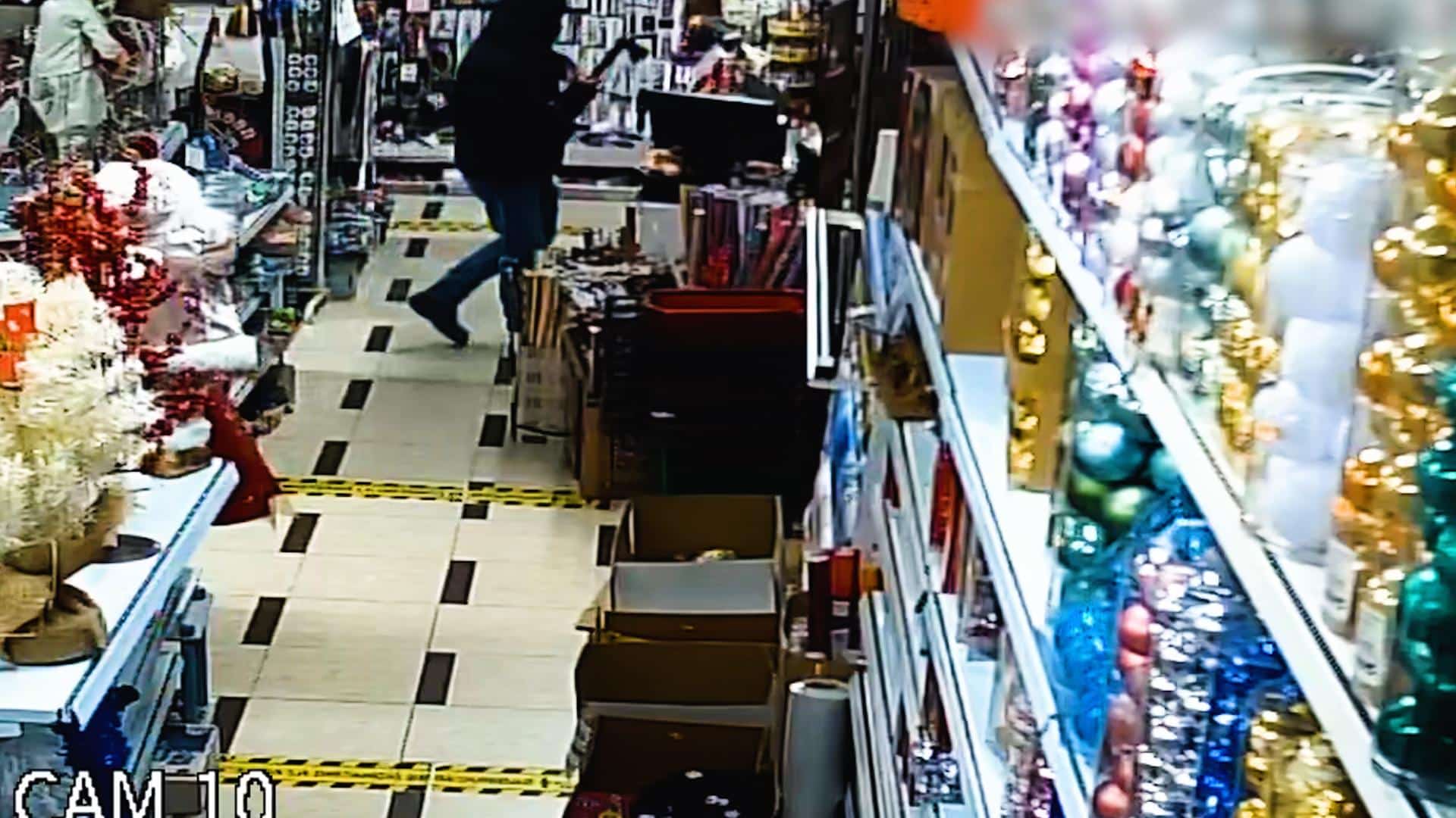Ministerio del Interior | Detenido un hombre por atracar un comercio en Tíjola (Almería) a golpes con un hacha