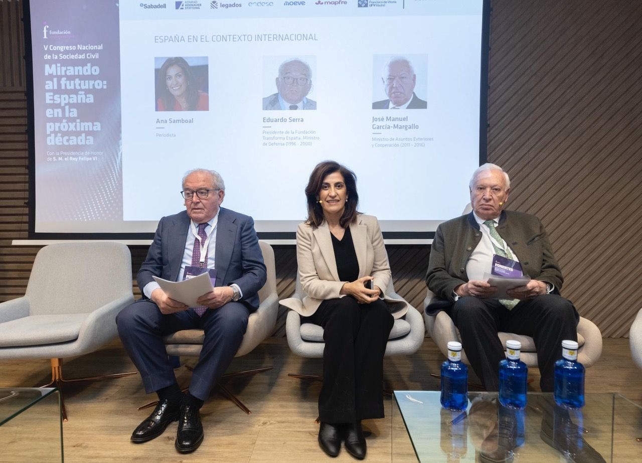 Urgencia Institucional: Expertos Demandan Reformas para Evitar el Deterioro en España