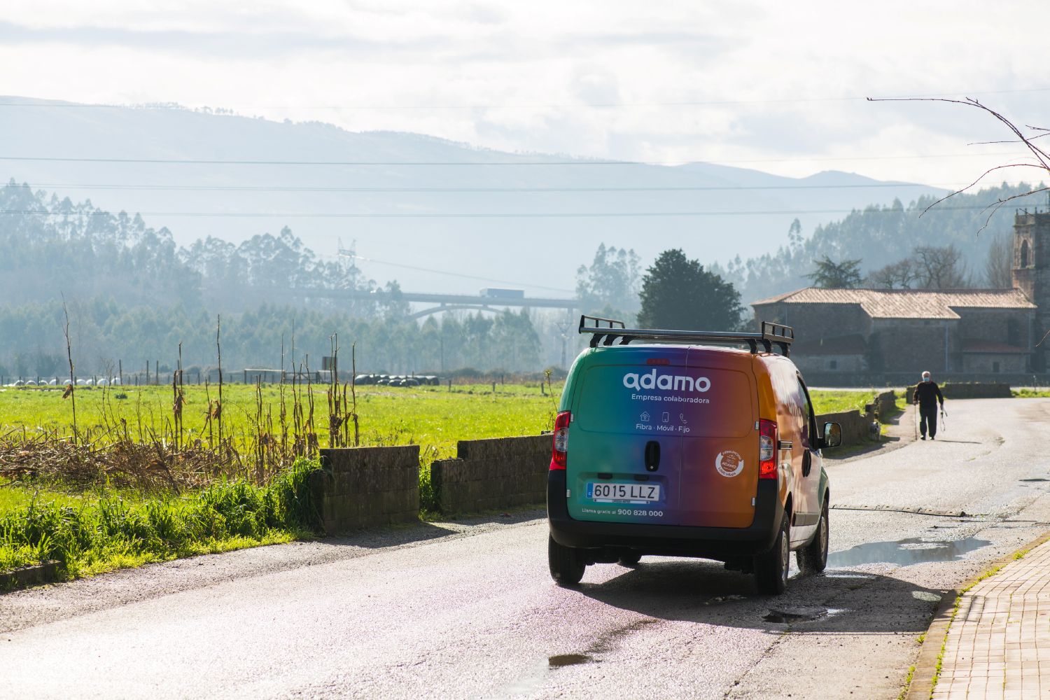 Adamo Expande la Conectividad al Llevar Fibra Óptica de Alta Velocidad a 260 Polígonos Rurales en España