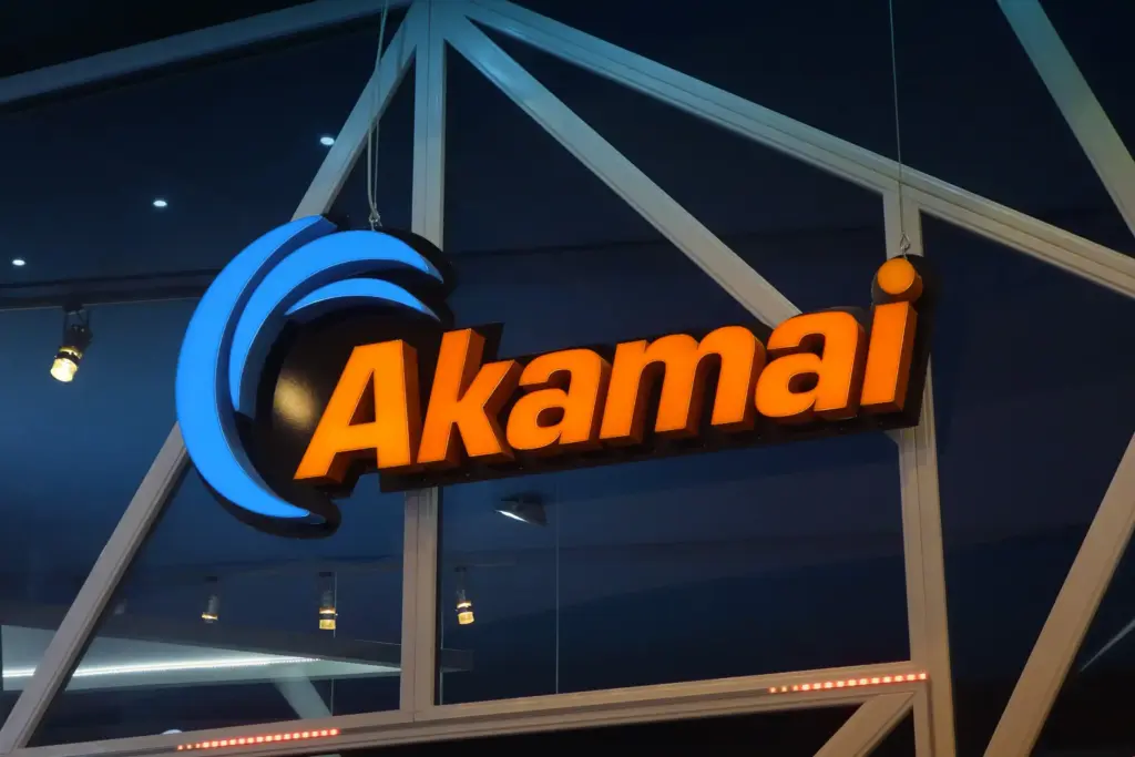 Akamai Revoluciona la Infraestructura con AI Grid Intelligent Orchestration en Más de 4,400 Ubicaciones Periféricas