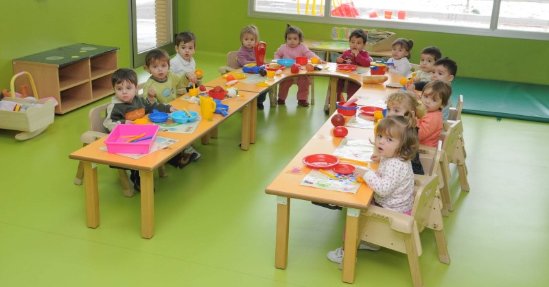 Ayuntamiento Asegura Comida Escolar para Menores Vulnerables con 7,4 Millones de Euros para la Comunidad