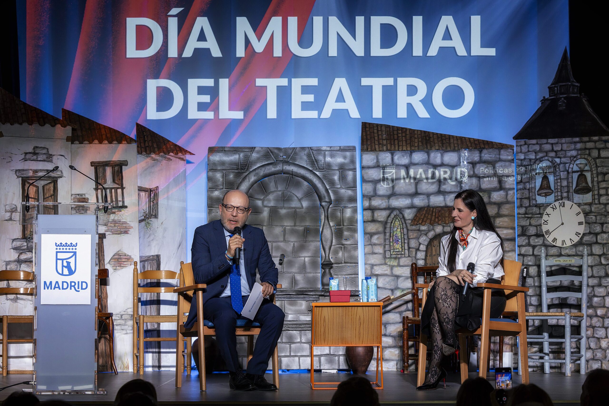 Ayuntamiento Promueve el Teatro para Combatir la Soledad en Personas Mayores