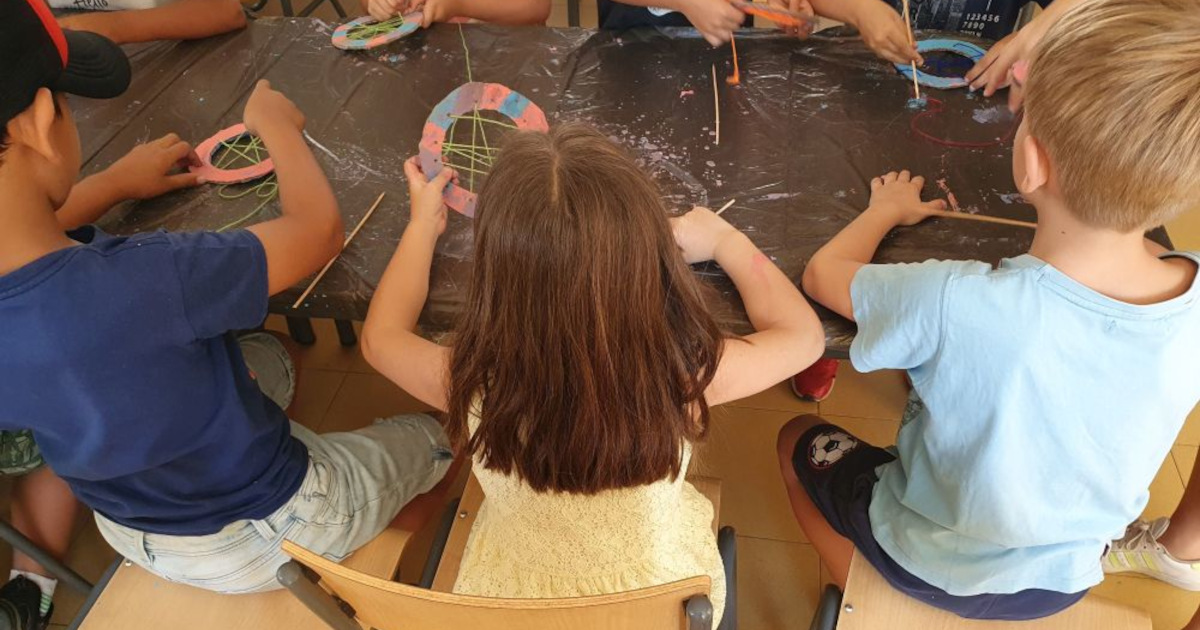 Campamentos Urbanos de Tetuán Facilitan la Conciliación para Familias Vulnerables durante Semana Santa