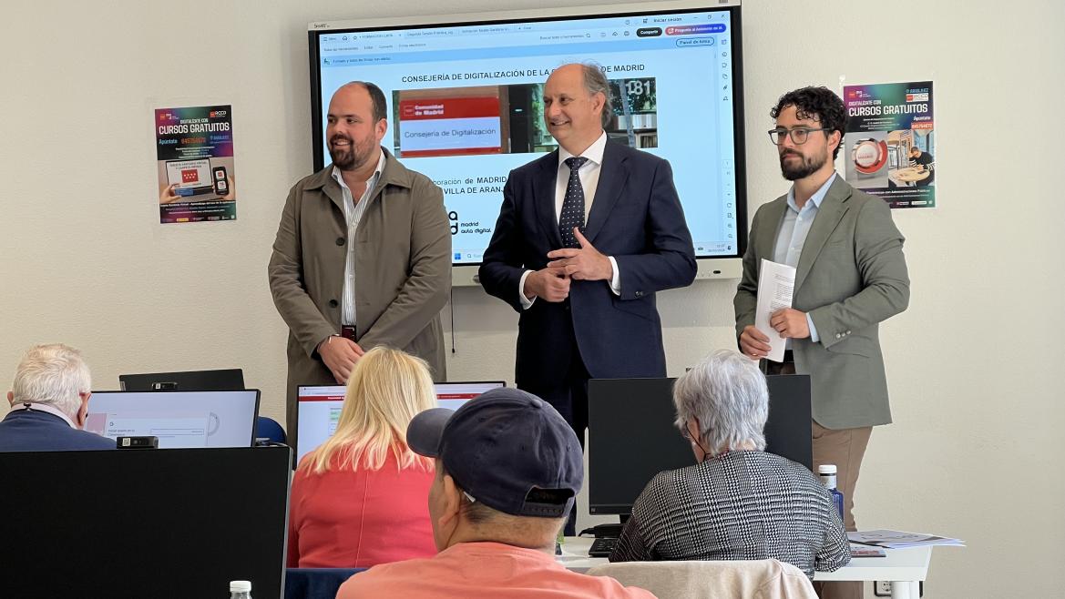 Capacitación Tecnológica en Aranjuez: La Comunidad de Madrid Impulsa a Más de Mil Ribereños
