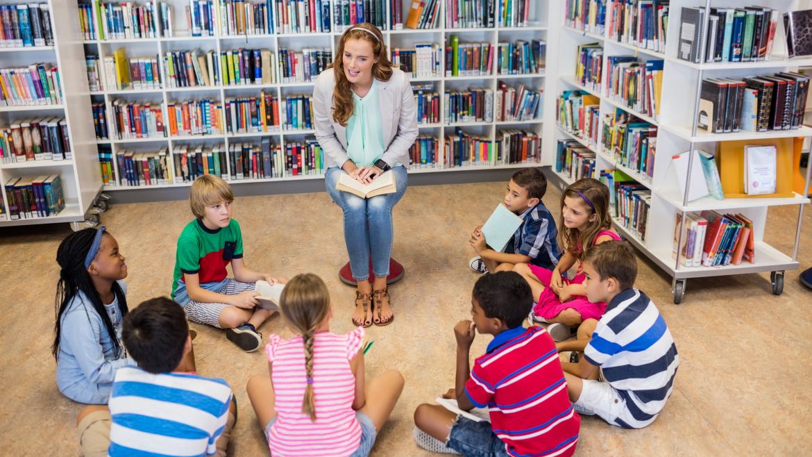Celebración del Día Mundial de la Poesía en Madrid: Teatro, Música y Talleres en Bibliotecas Públicas