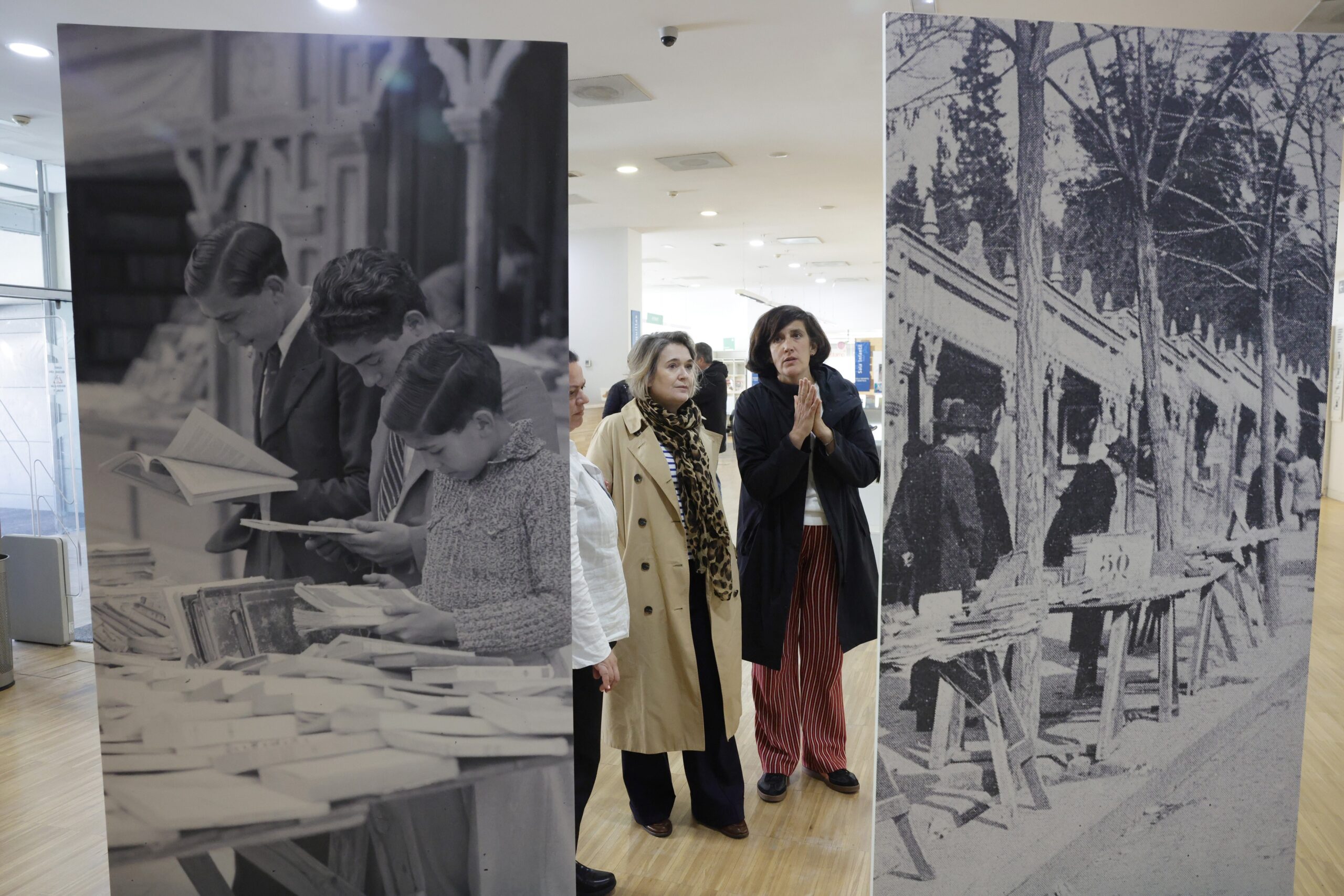 Descubre un Siglo de Historia de la Cuesta de Moyano a Través de una Exposición en las Bibliotecas Municipales