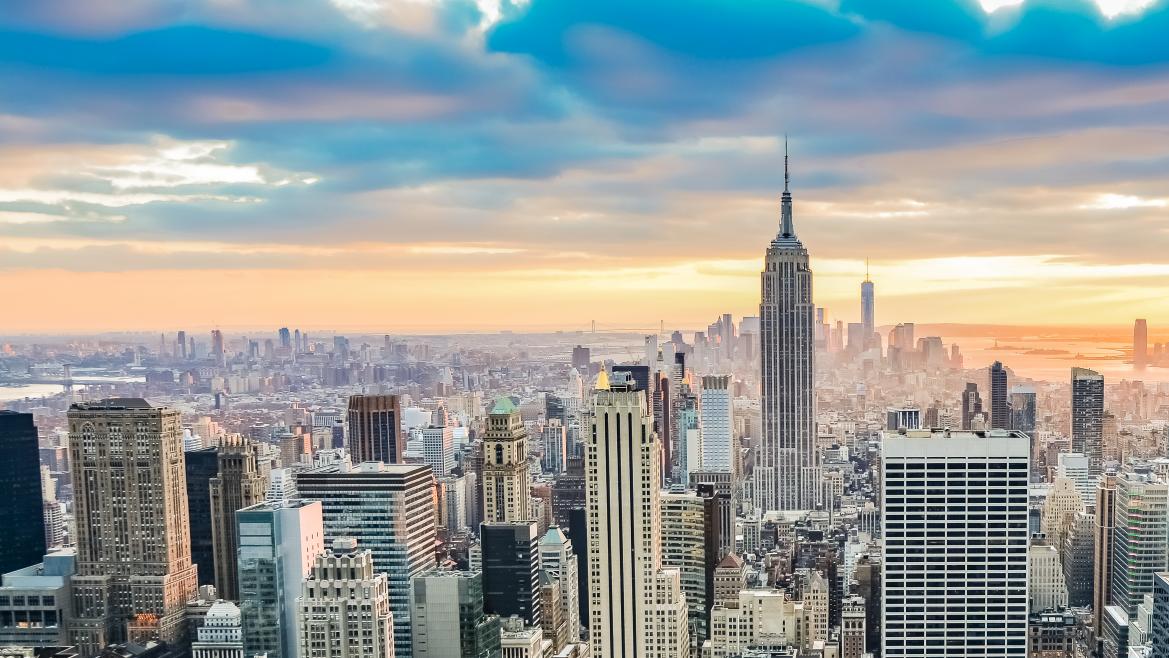 Díaz Ayuso Busca Potenciar Inversiones en Madrid Durante su Visita a Nueva York