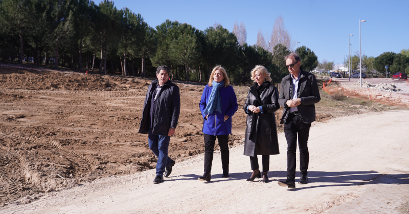 El Ayuntamiento mejora el entorno del arroyo de Valdebebas para optimizar su acceso y condiciones ambientales