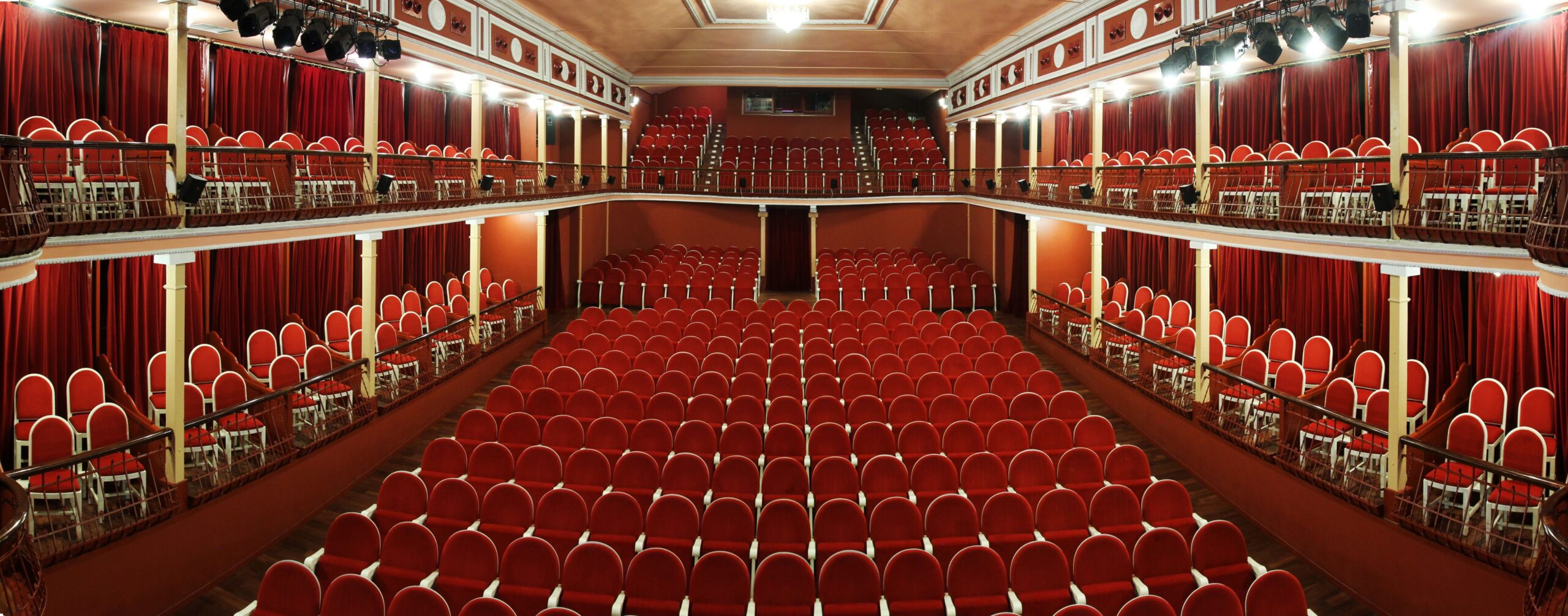 El Teatro Salón Cervantes invita a una jornada de puertas abiertas en el Día Internacional del Teatro