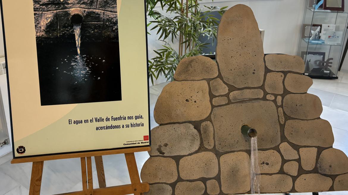 Exposición del Parque Nacional en el Hospital Guadarrama para Celebrar el Día del Agua