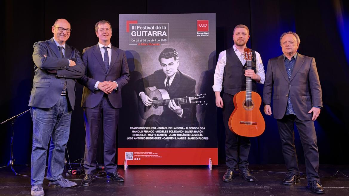 El viceconsejero Luis Martín durante la presentación