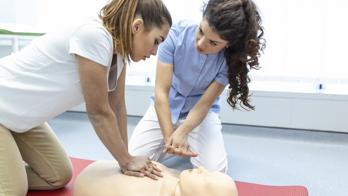 Hospital de Getafe Fomenta la Educación en RCP Durante la Semana de la Salud del Municipio