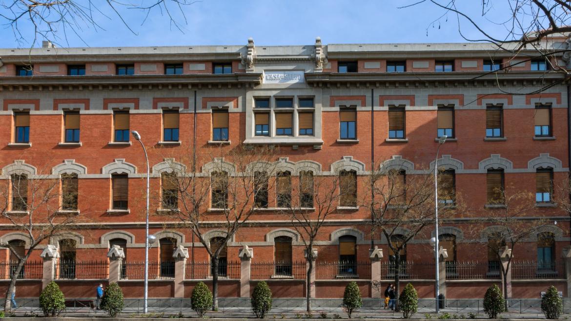Innovador Avance en el Hospital Santa Cristina: Prótesis de Cadera Cerámicas para Pacientes Jóvenes