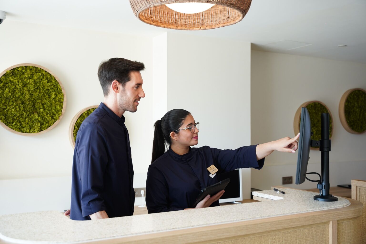 Konecta e Iberostar Transforman el Proceso de Check-in Hotelero para Optimizar la Satisfacción del Cliente