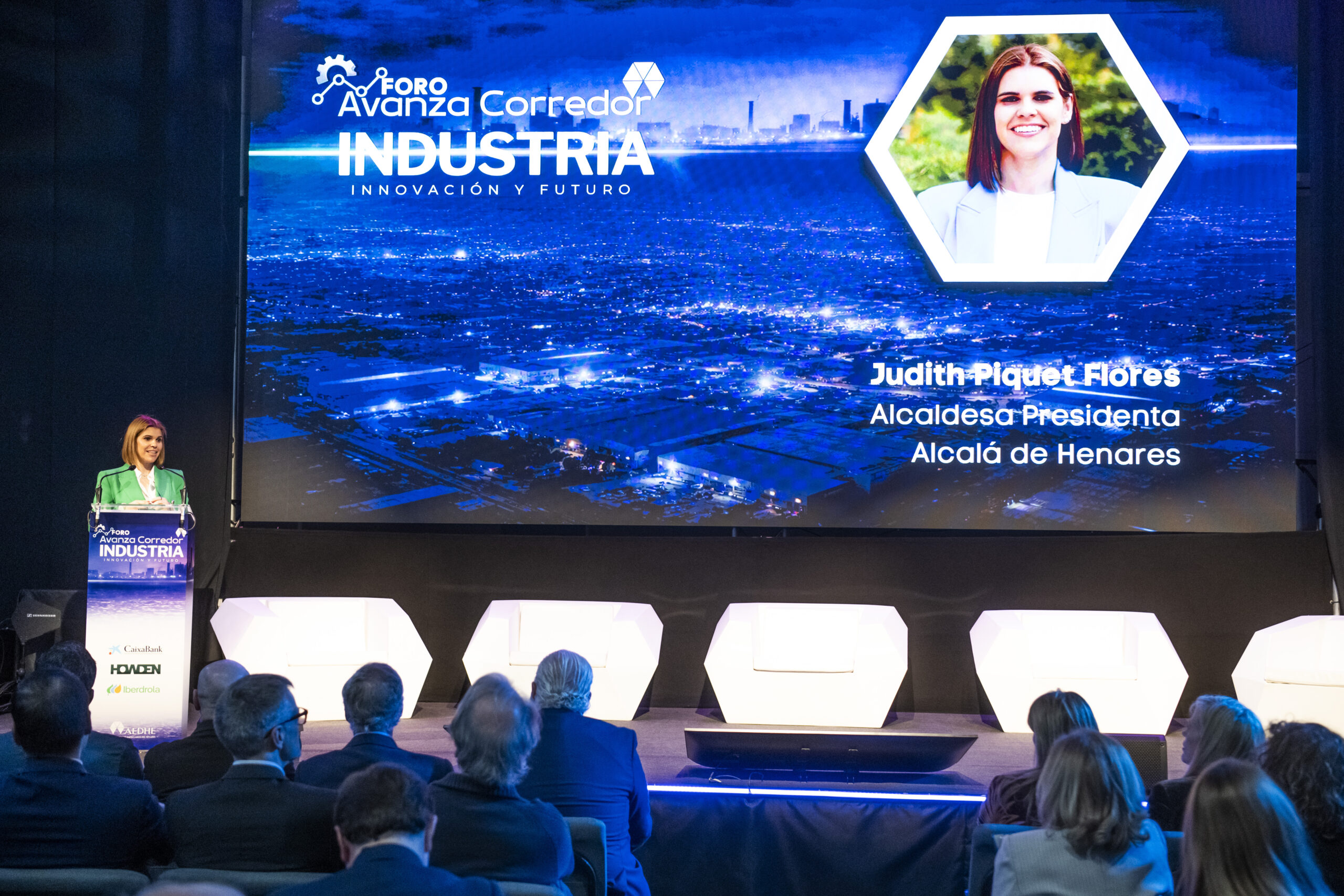 La Alcaldesa Destaca el Apoyo a Emprendedores en el Foro Avanza Corredor: «Alcalá, un Hogar para el Crecimiento Empresarial»